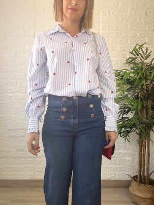 Blusa celeste corazones