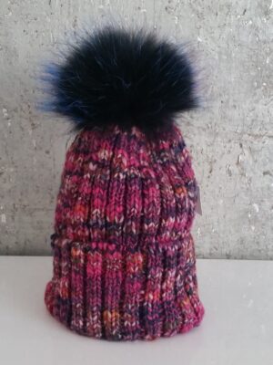 Gorro rosa y morado con pompon pelo