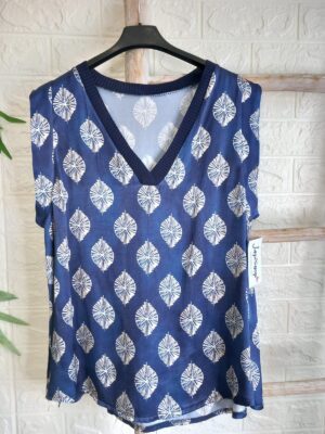 Camiseta sin mangas azul y dorada