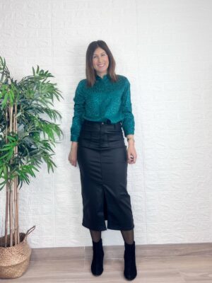 Falda midi polipiel negra