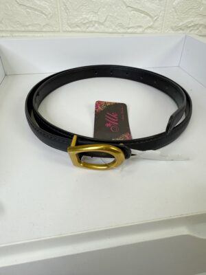 Cinturón fino negro