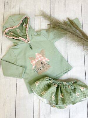 Conjunto conejo verde y rosa