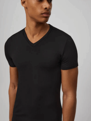 Camiseta interior cuello pico manga corta hombre