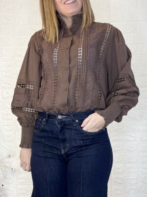 Blusa Noelia marrón