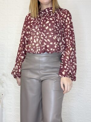 Blusa nieves burdeos