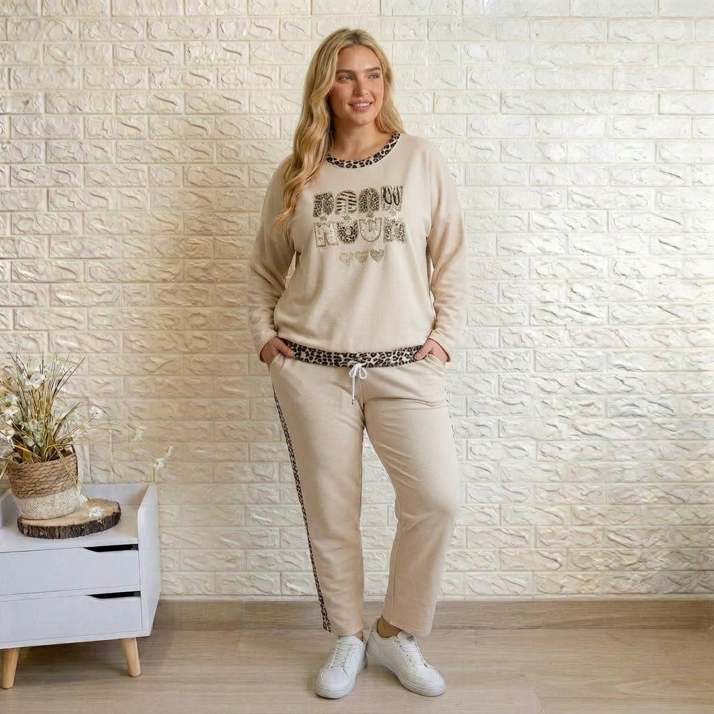 Conjunto talla grande Rock print beige 1