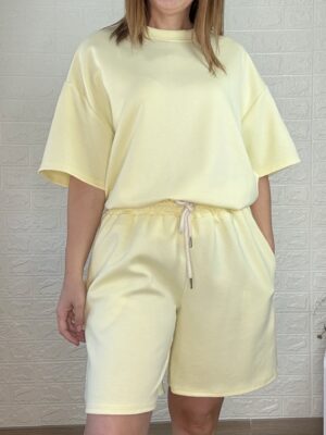 Conjunto velvet amarillo
