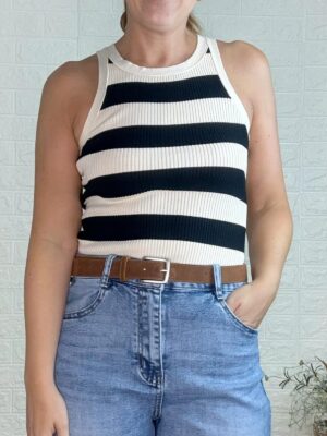 Top gregal beige y negro